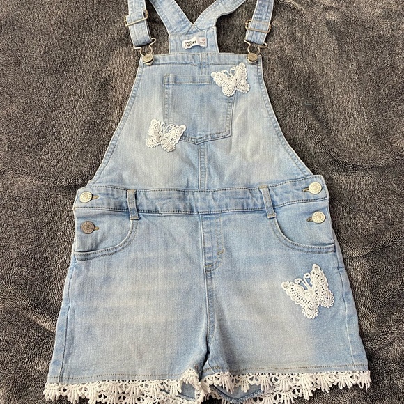 Epic Threads Other - Light Wash Denim Butterfly Lace Short Overalls Epic Threads Size 12